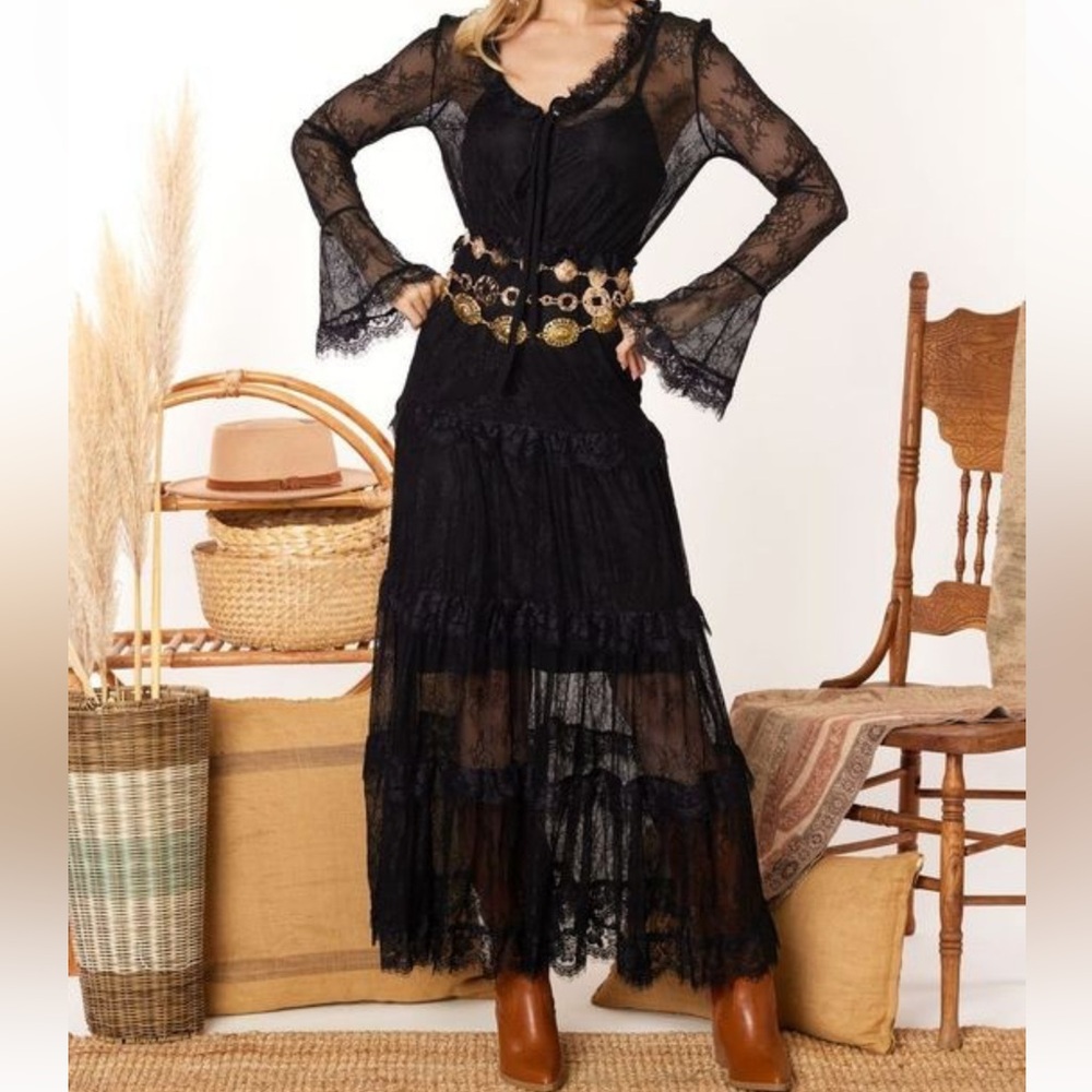 Boho Elegant Black Lace Maxi Dress - Picture 2 of 5